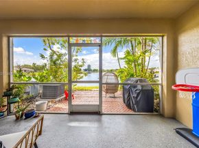 12158 SW 5th Ct, Pembroke Pines FL 33025
