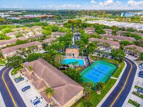 12158 SW 5th Ct, Pembroke Pines FL 33025