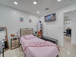 443 Barnett St, West Palm Beach FL 33405