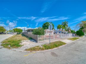 443 Barnett St, West Palm Beach FL 33405