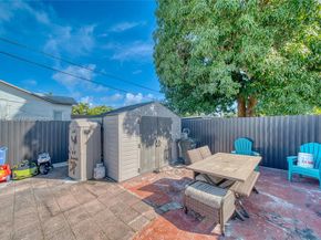 443 Barnett St, West Palm Beach FL 33405