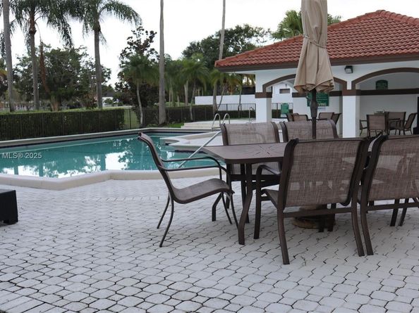 15830 SW 3rd Court 102, Pembroke Pines FL 33027