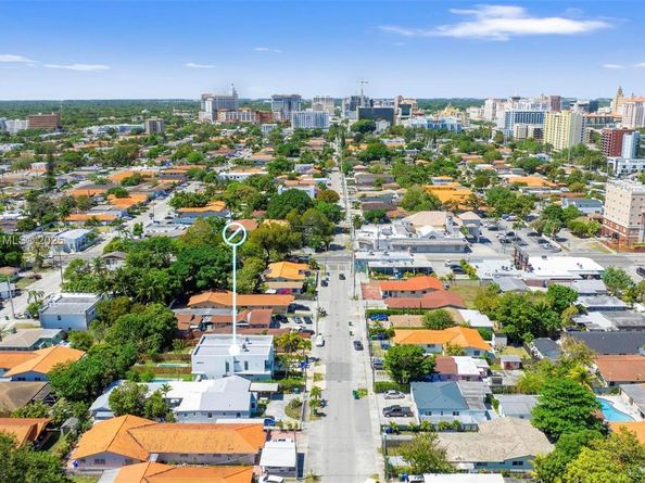 Undisclosed Address #A11769255, Miami FL 33145