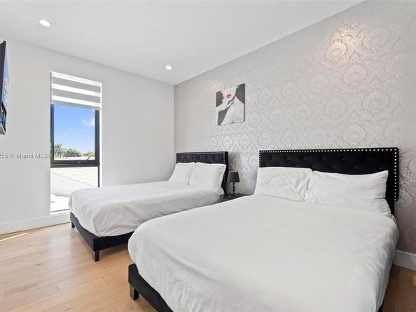 Undisclosed Address #A11769255, Miami FL 33145