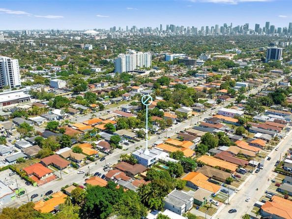 Undisclosed Address #A11769255, Miami FL 33145