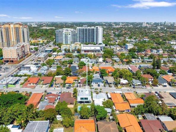 Undisclosed Address #A11769255, Miami FL 33145