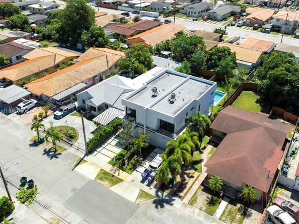 Undisclosed Address #A11769255, Miami FL 33145