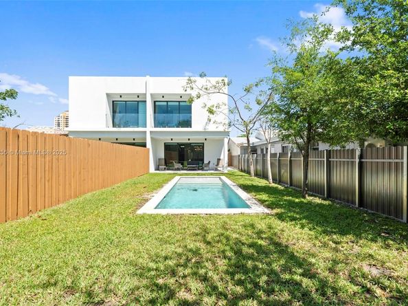 Undisclosed Address #A11769255, Miami FL 33145