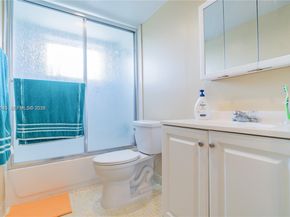 9363 Fontainebleau Blvd H206, Miami FL 33172