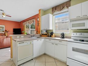 15462 NW 14th Ct, Pembroke Pines FL 33028