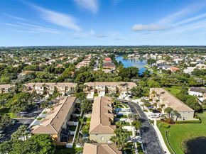 15462 NW 14th Ct, Pembroke Pines FL 33028