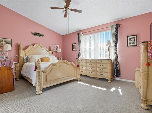 15462 NW 14th Ct, Pembroke Pines FL 33028