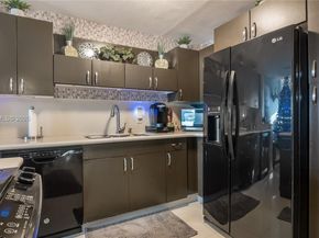 4141 Crystal Lake Dr, Deerfield Beach FL 33064