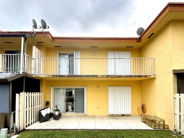 8384 SW 154th Ave 68, Miami FL 33193