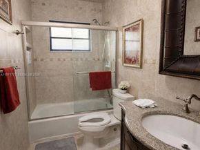 11827 NW 39th St, Sunrise FL 33323