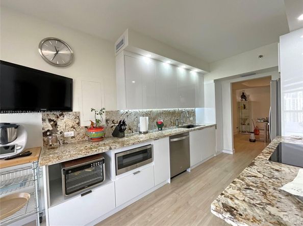 20191 E Country Club Dr 1903, Aventura FL 33180