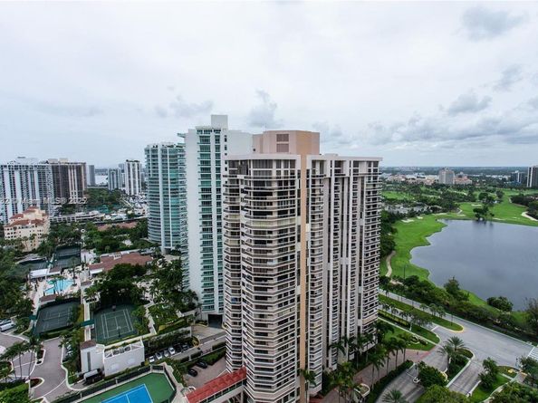 20191 E Country Club Dr 1903, Aventura FL 33180