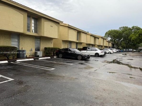 8401 W Sample Rd 14, Coral Springs FL 33065