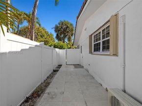 3460 N 46th Ave, Hollywood FL 33021