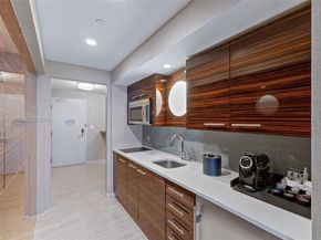 551 N Fort Lauderdale Beach Blvd H1212, Fort Lauderdale FL 33304