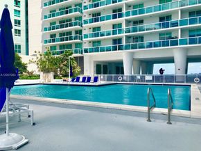 1800 N Bayshore Dr 303, Miami FL 33132