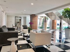 1800 N Bayshore Dr 303, Miami FL 33132