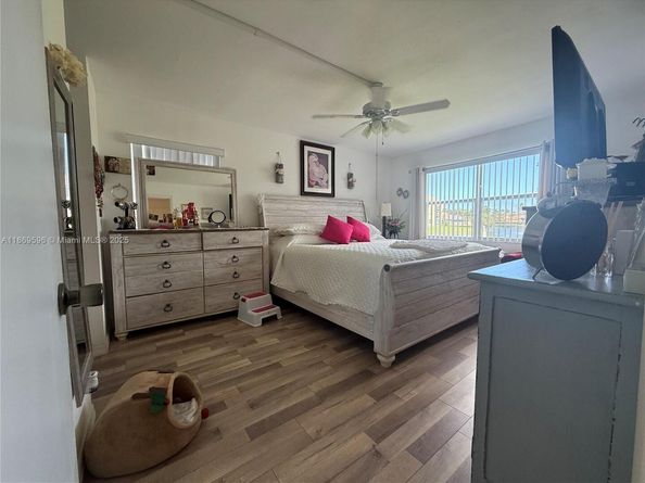 9581 Sunrise Lakes Blvd 101, Sunrise FL 33322