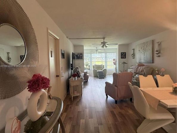 9581 Sunrise Lakes Blvd 101, Sunrise FL 33322