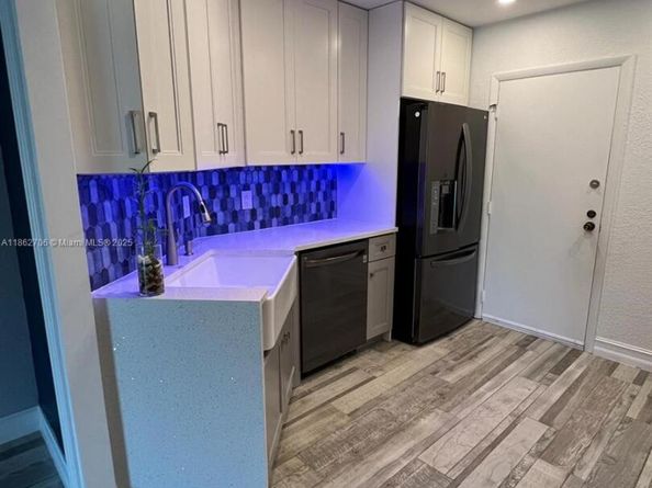 Undisclosed Address #A11862706, Lauderhill FL 33319