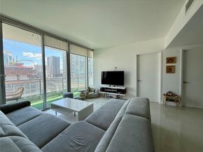 92 SW 3rd St 1104, Miami FL 33130