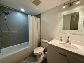 92 SW 3rd St 1104, Miami FL 33130
