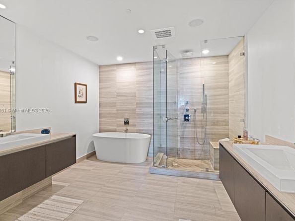 3250 NE 188th St 904, Aventura FL 33180