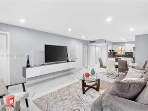 410 SE 2nd St 111, Hallandale Beach FL 33009