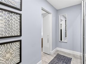 410 SE 2nd St 111, Hallandale Beach FL 33009