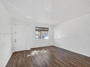 4206 Napoli Lake Dr, Riviera Beach FL 33410