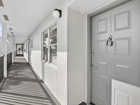 12601 SW 13th St 411G, Pembroke Pines FL 33027