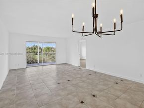 12601 SW 13th St 411G, Pembroke Pines FL 33027