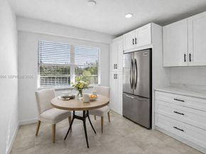 12601 SW 13th St 411G, Pembroke Pines FL 33027