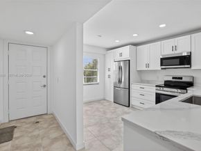 12601 SW 13th St 411G, Pembroke Pines FL 33027