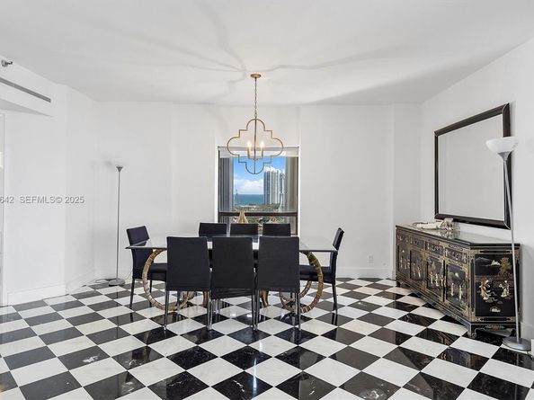 19500 Turnberry Way 20D, Aventura FL 33180