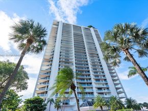 19500 Turnberry Way 20D, Aventura FL 33180