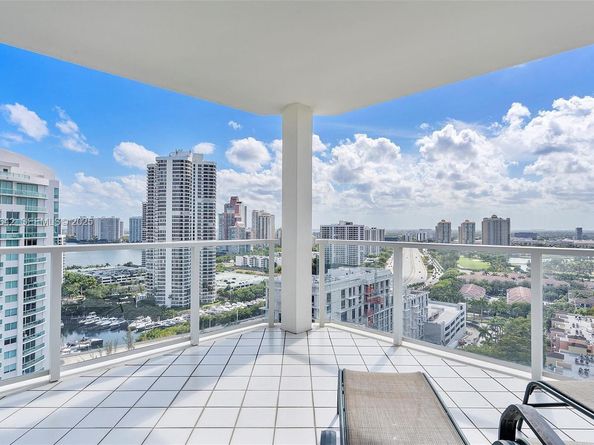 19500 Turnberry Way 20D, Aventura FL 33180