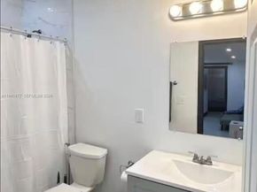 2915 NW 68th St, Miami FL 33147