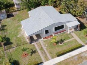 2915 NW 68th St, Miami FL 33147
