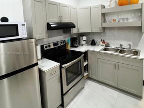 2915 NW 68th St, Miami FL 33147