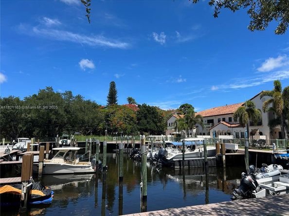 2837 Hidden Harbour Ct, Dania Beach FL 33312