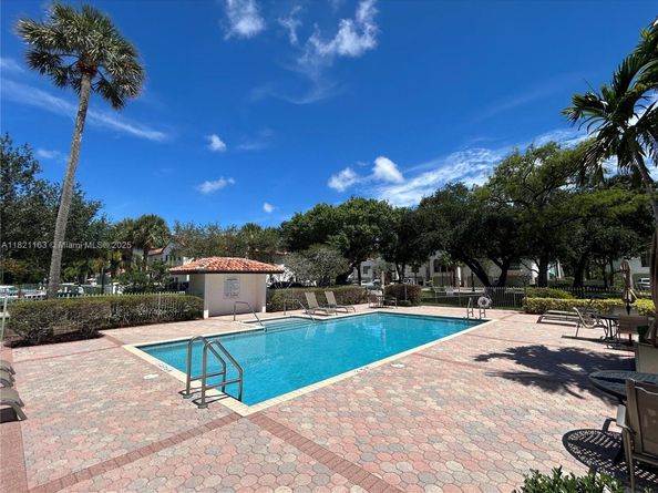 2837 Hidden Harbour Ct, Dania Beach FL 33312