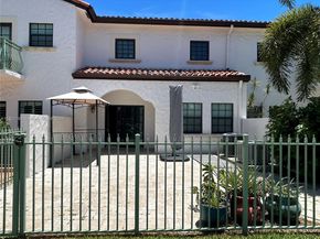 2837 Hidden Harbour Ct, Dania Beach FL 33312