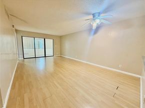 2320 S Cypress Bend Dr 206, Pompano Beach FL 33069