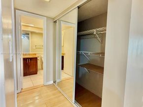 2320 S Cypress Bend Dr 206, Pompano Beach FL 33069